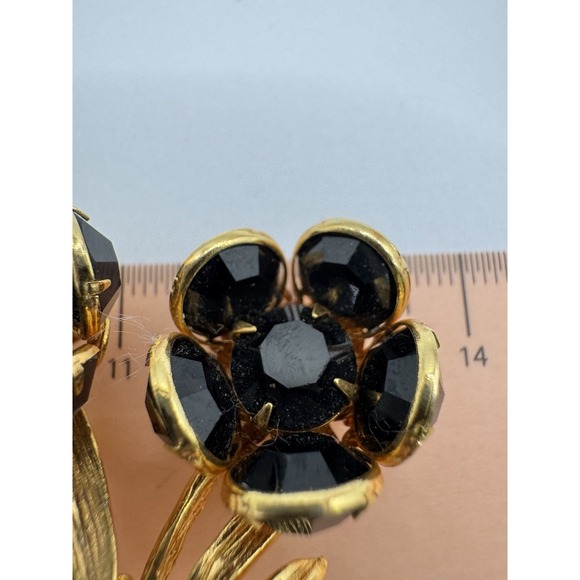 Vintage Black Crystal Gold Tone Flower Bouquet Brooch - Picture 6 of 11